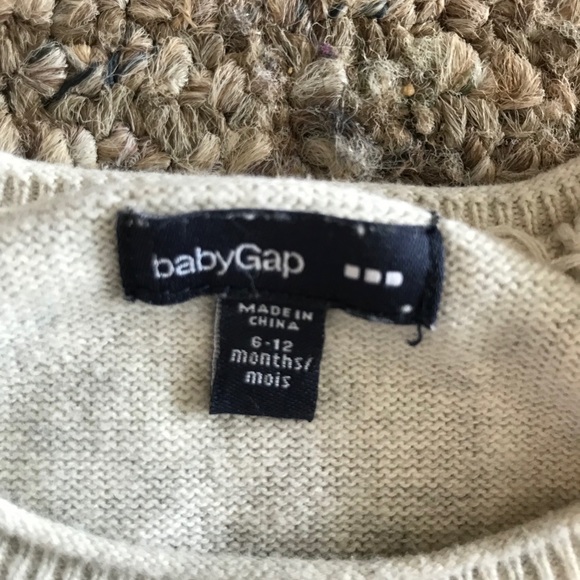 Baby Gap onsie - Picture 2 of 2